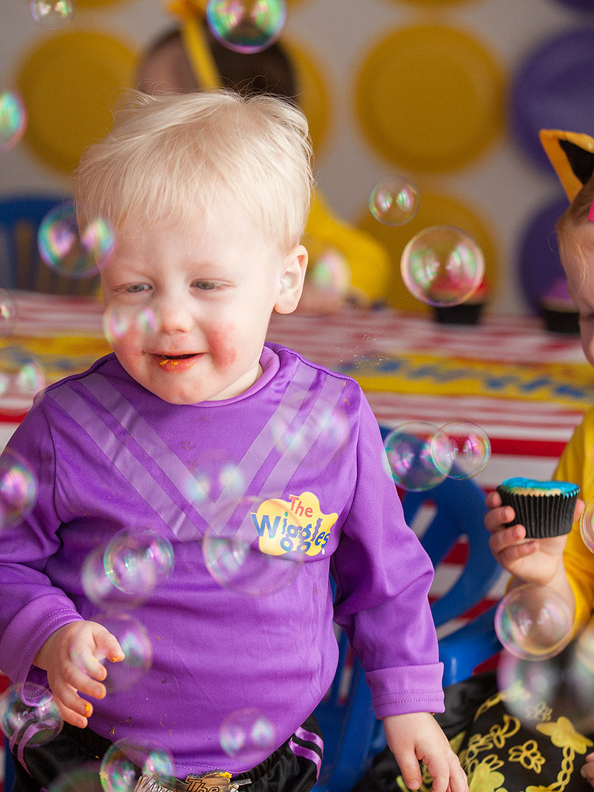 THE WIGGLES PURPLE DELUXE COSTUME, CHILD - Packaging