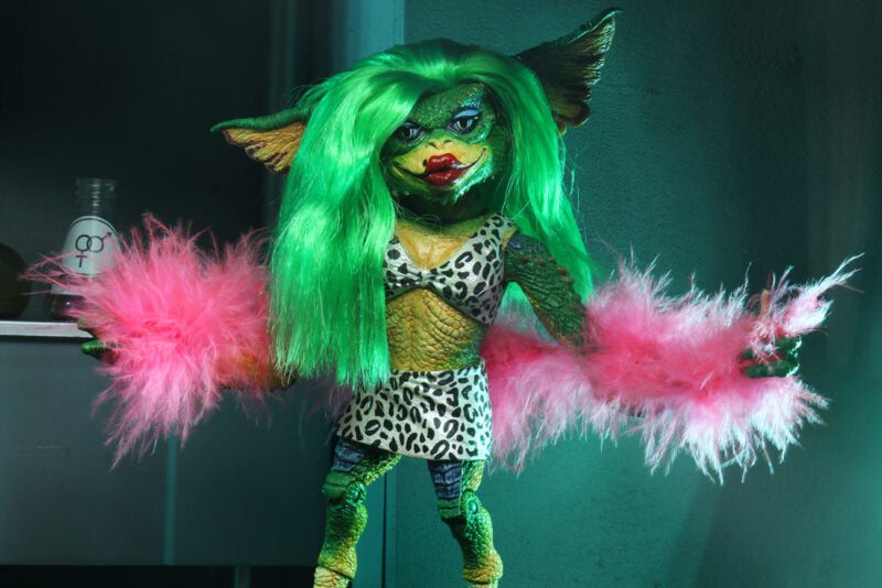 GREMLINS 2 ULTIMATE GRETA 7" ACTION FIGURE - Packaging
