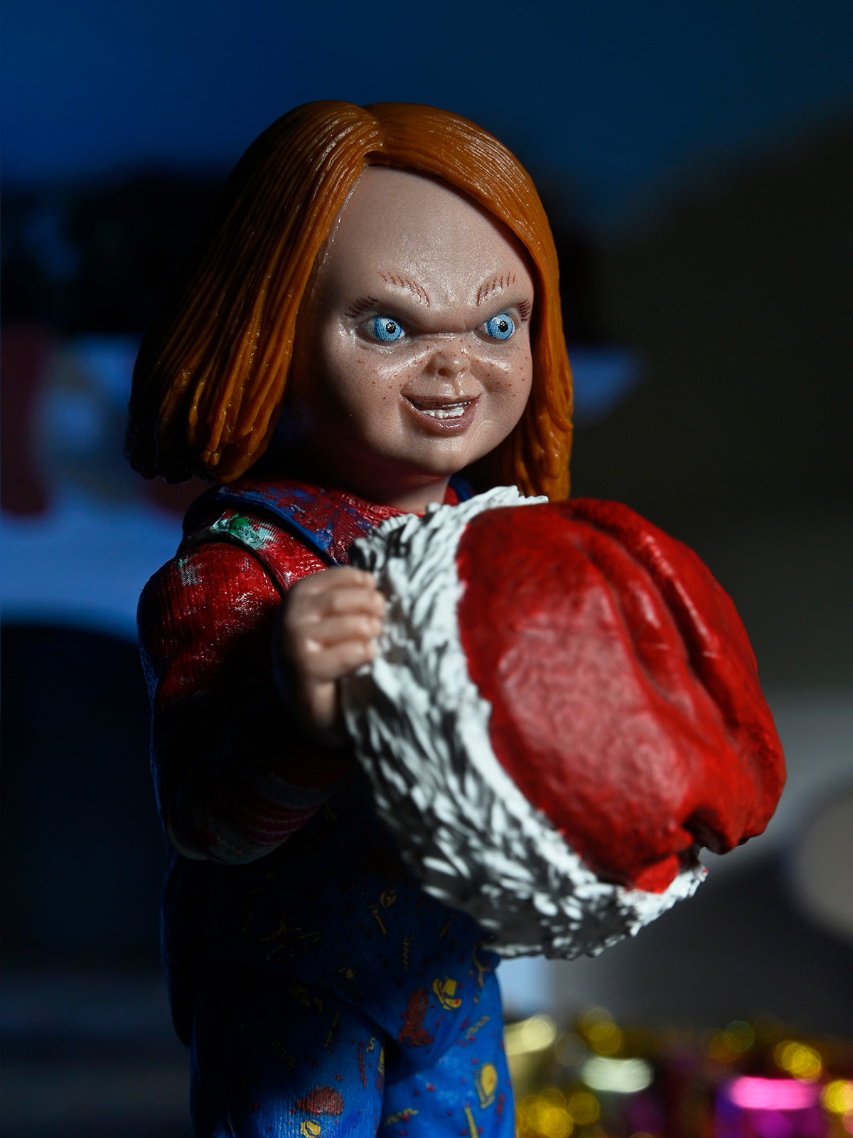 CHUCKY - ULTIMATE HOLIDAY EDITION 7" SCALE ACTION FIGURE - Side