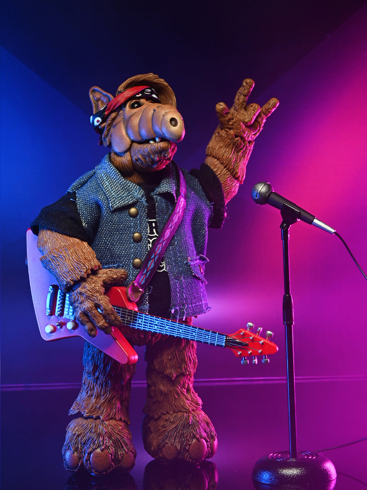 ALF - ULTIMATE BORN TO ROCK ALF 7" SCALE ACTION FIGURE - Packaging