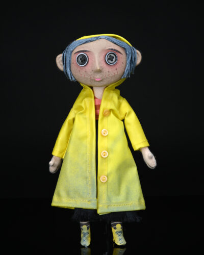 CORALINE DOLL COLLECTIBLE - Back