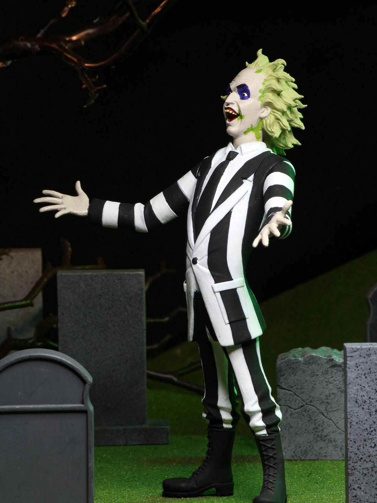 BEETLEJUICE (1988) - BEETLEJUICE TOONY TERRORS - 6" SCALE ACTION FIGURE - Back