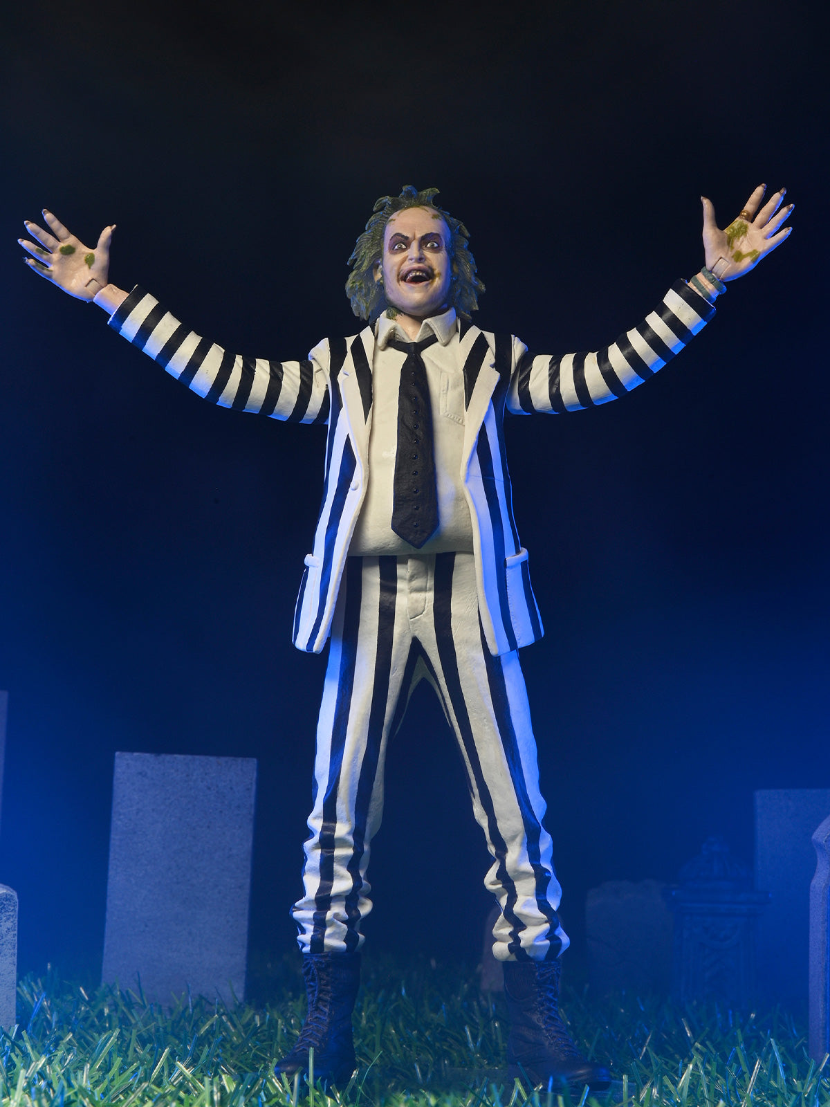BEETLEJUICE (1988) - BLACK &amp; WHITE STRIPED SUIT BEETLEJUICE - 7" SCALE ACTION FIGURE - Packaging
