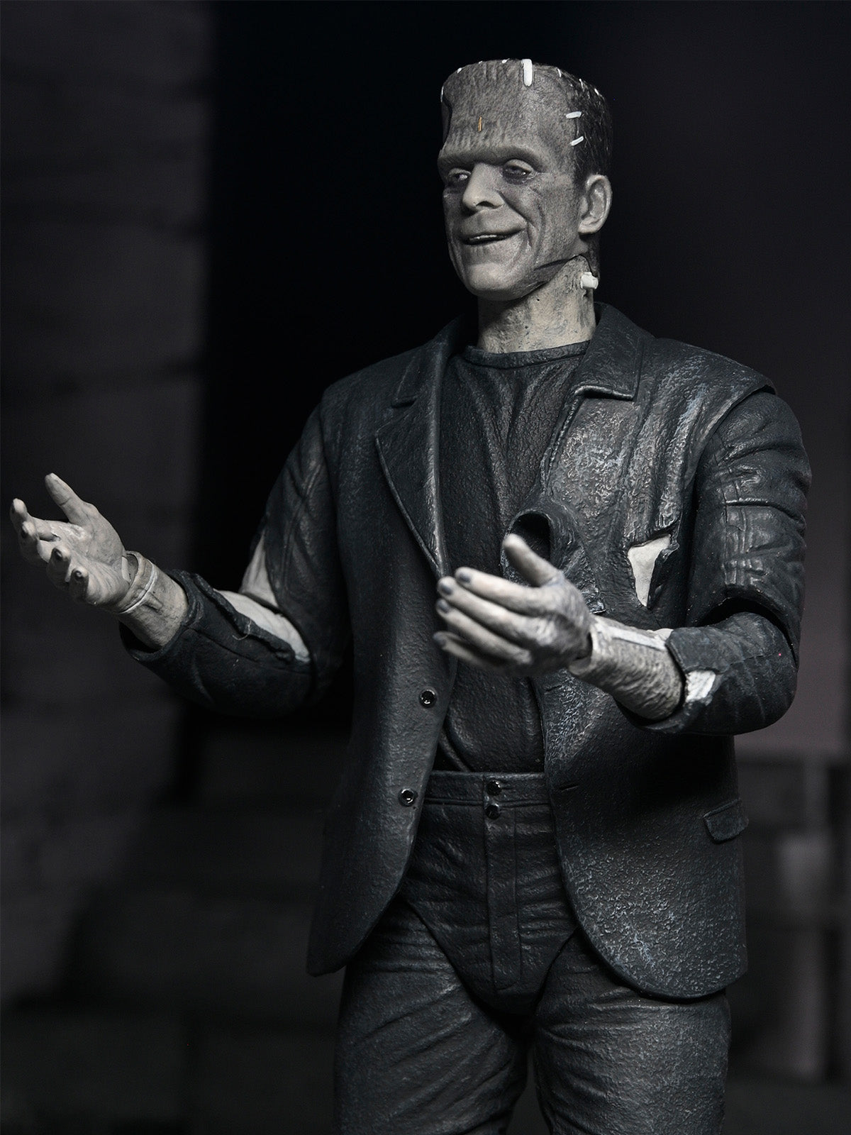 UNIVERSAL MONSTERS X BRIDE OF FRANKENSTEIN 90TH ANNIVERSARY - THE MONSTER &amp; HIS MATE 2PK 7" FIGURES (B&amp;W)