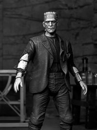 FRANKENSTEIN'S BRIDE - ULTIMATE MONSTERS (B&amp;W) - UNIVERSAL MONSTERS 7" SCALE ACTION FIGURE - Packaging