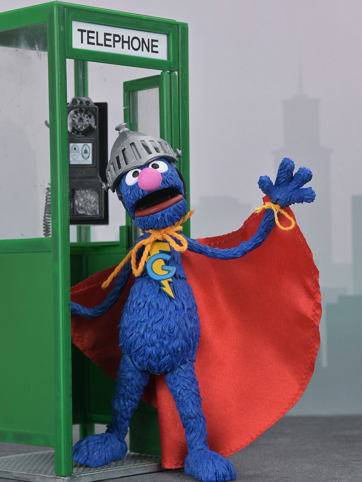 SESAME STREET - ULTIMATE SUPER GROVER - 7" SCALE ACTION FIGURE - Packaging