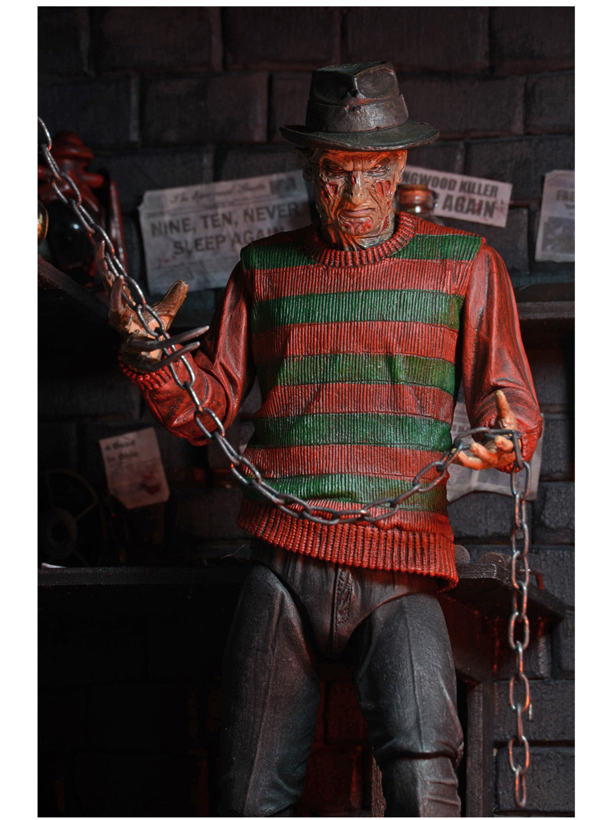NIGHTMARE ON ELM STREET ULTIMATE FREDDY 30TH ANNIVERSARY - 7" SCALE ACTION FIGURE - Side