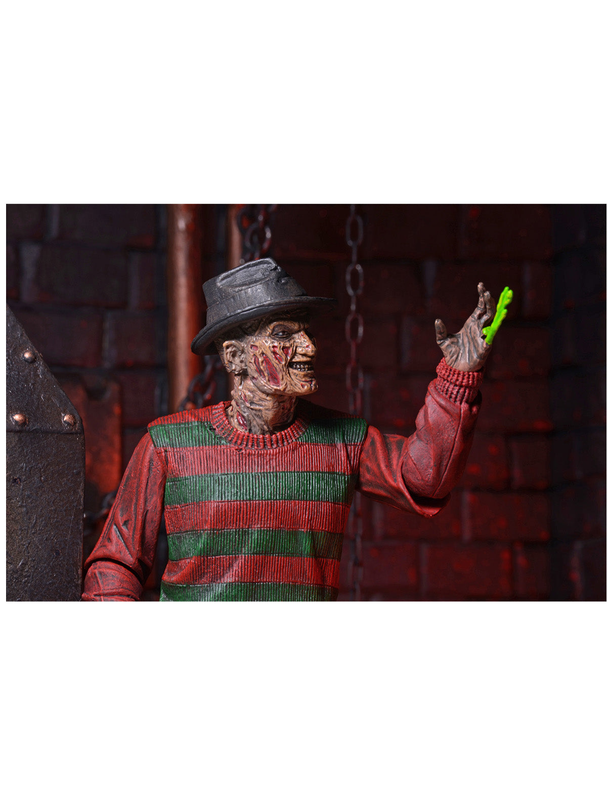 NIGHTMARE ON ELM STREET ULTIMATE FREDDY 30TH ANNIVERSARY - 7" SCALE ACTION FIGURE - Packaging