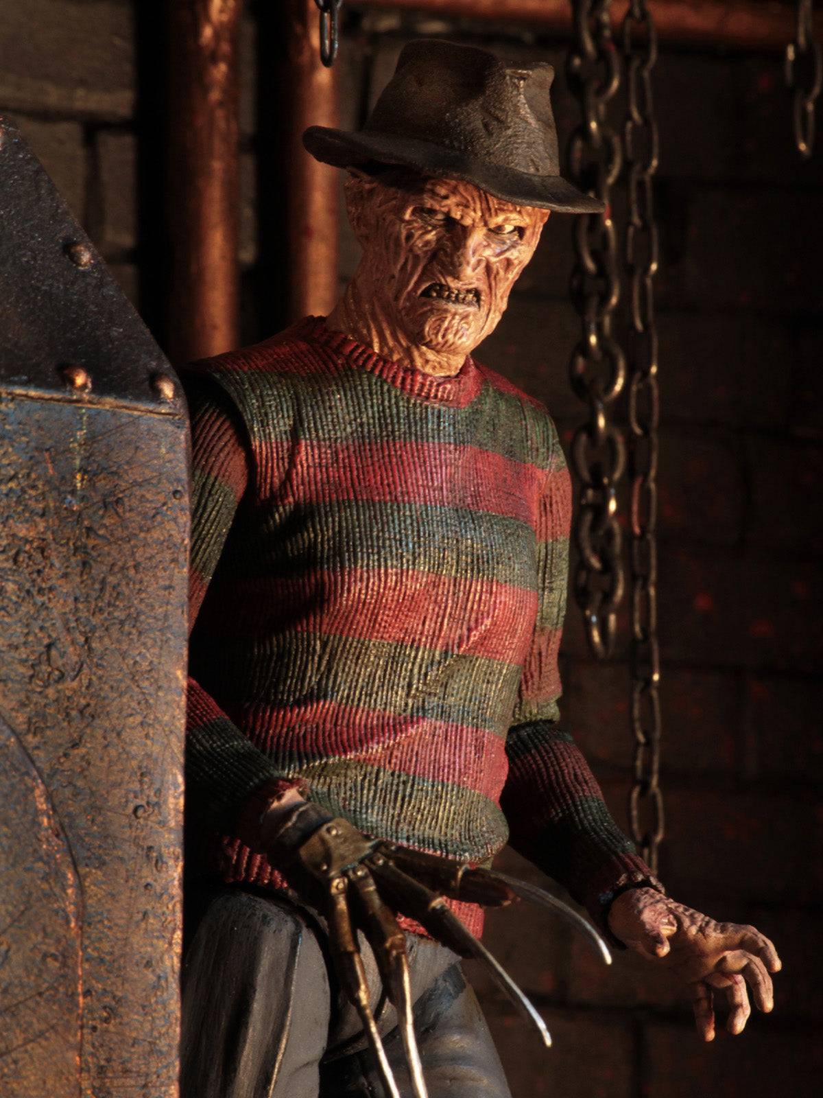 NIGHTMARE ON ELM STREET ULTIMATE PART 2 FREDDY - 7" SCALE ACTION FIGURE - Back