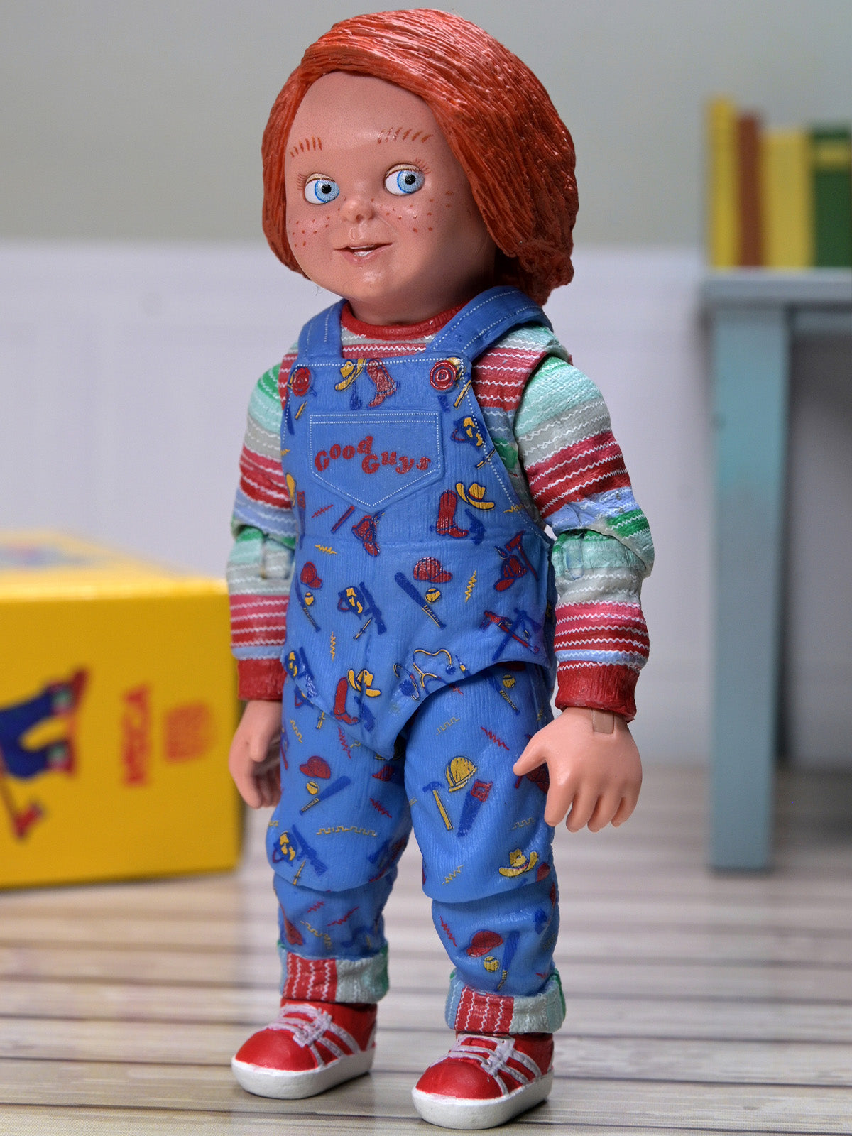 CHILD'S PLAY 2 - ULTIMATE CHUCKY 7" SCALE ACTION FIGURE