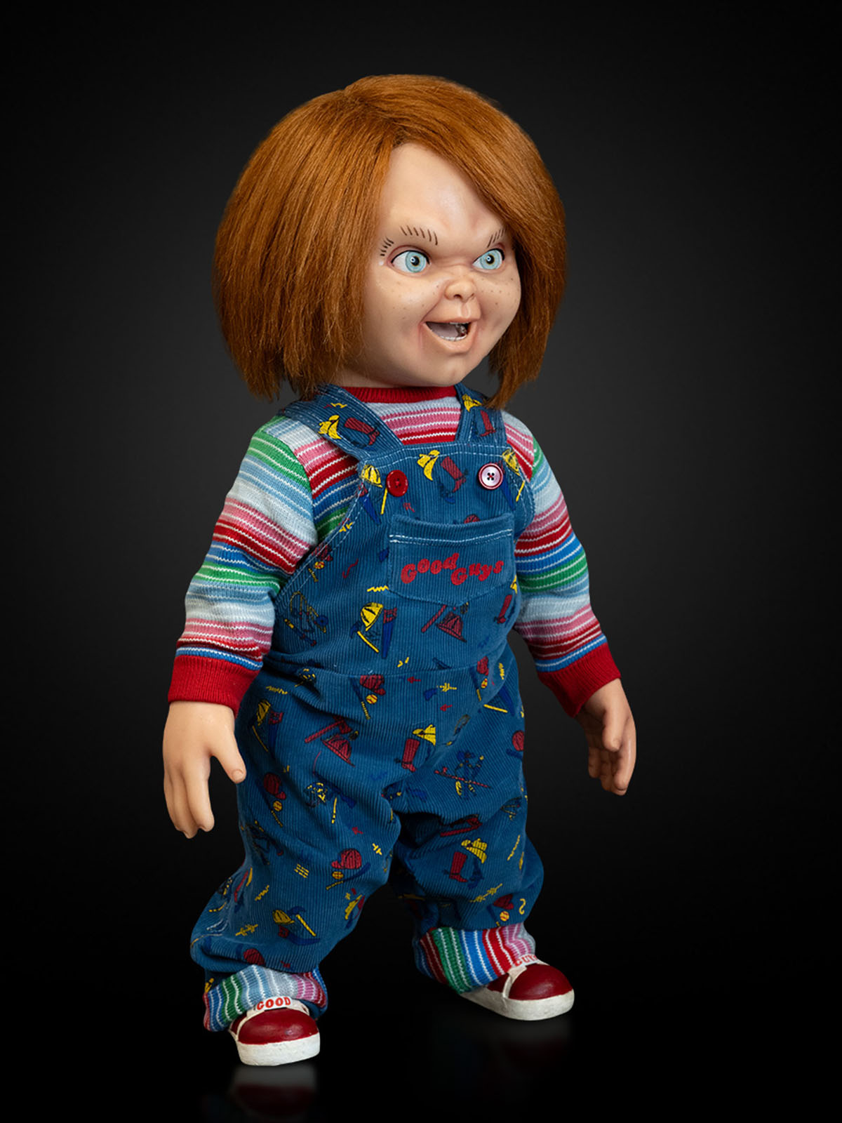 CHUCKY TV SERIES - CHUCKY 1:1 LIFE SIZE REPLICA DOLL - Side