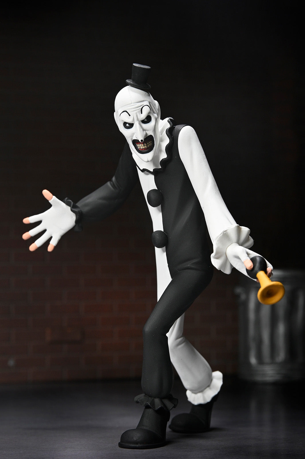 TERRIFIER - TOONY TERRORS ART THE CLOWN 6" SCALE ACTION FIGURE - Packaging