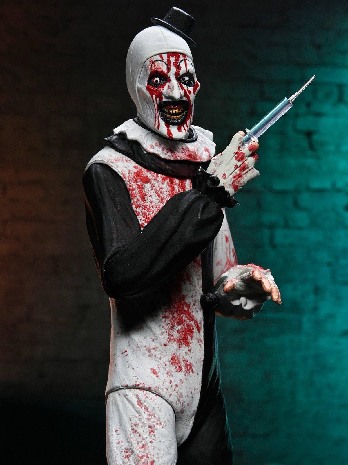 TERRIFIER - ULTIMATE ART THE CLOWN (BLOOD SPLATTERED) - 7" SCALE ACTION FIGURE - Packaging