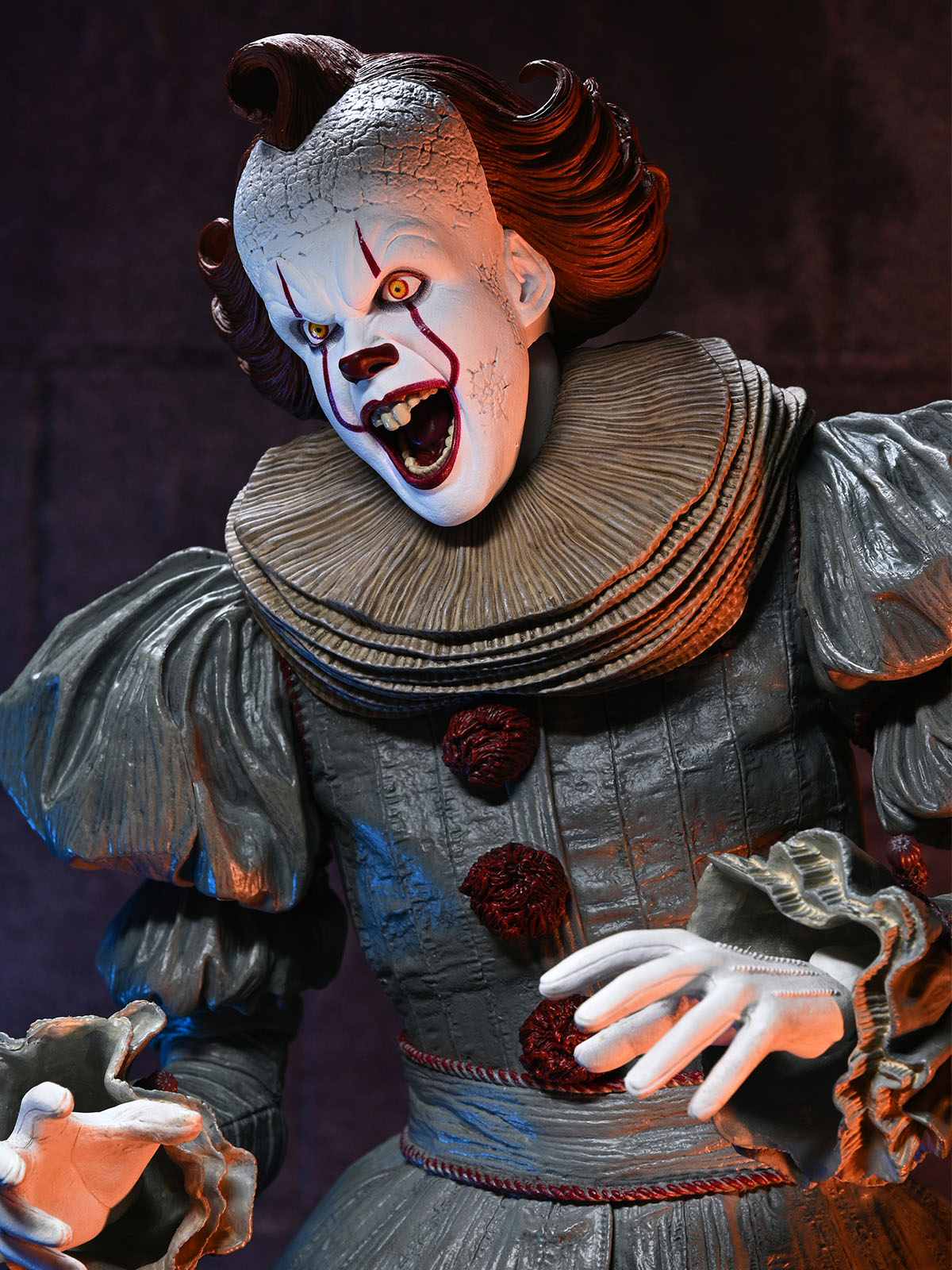 WELCOME TO DERRY PENNYWISE 1/4TH SCALE ACTION FIGURE