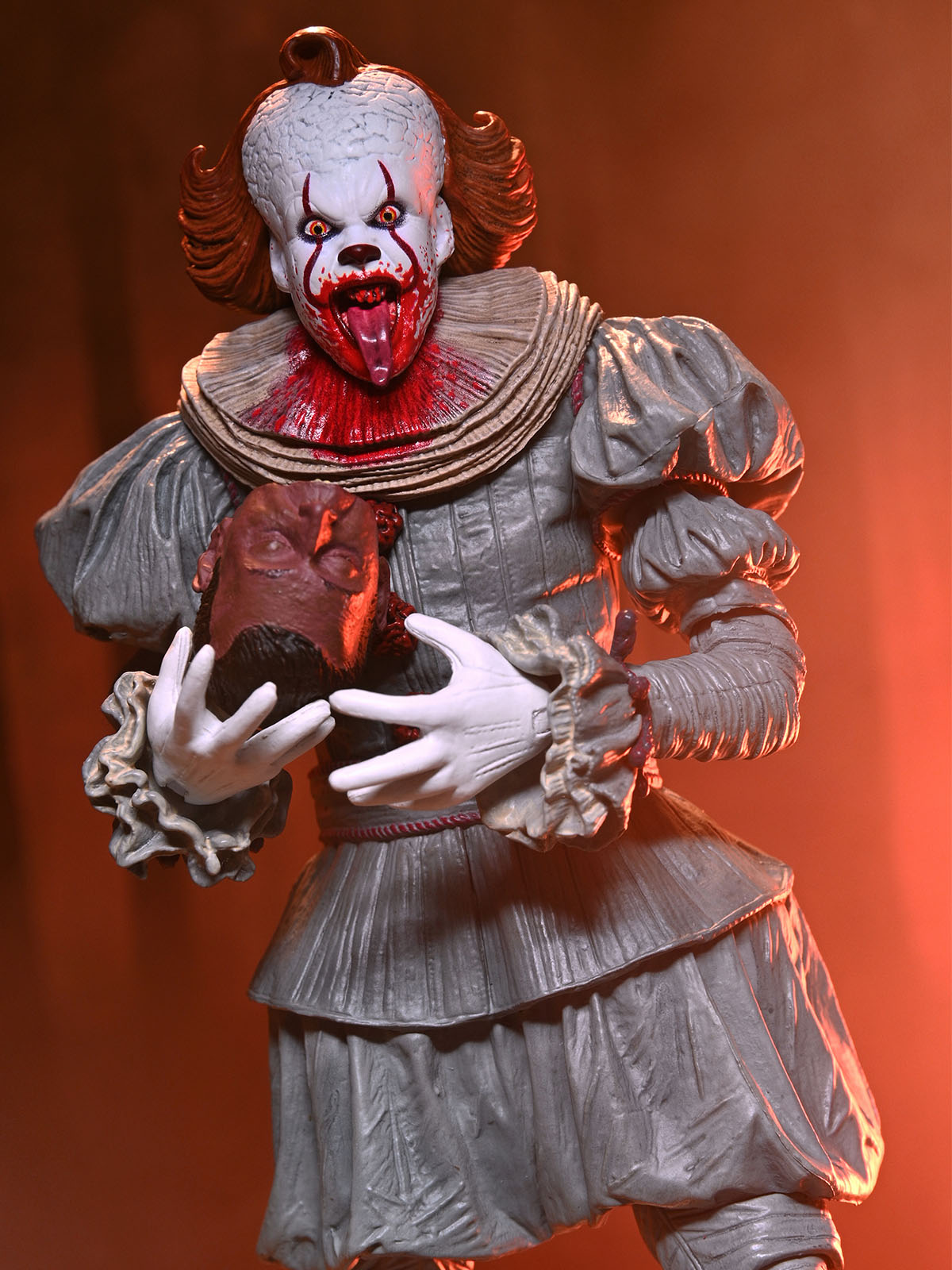 WELCOME TO DERRY ULTIMATE PENNYWISE 7" SCALE ACTION FIGURE - Packaging