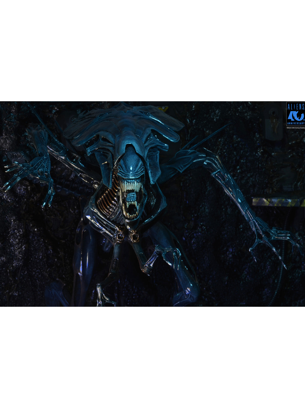ALIENS 40TH ANNIVERSARY ALIEN QUEEN - ULTRA DELUXE BOXED FIGURE