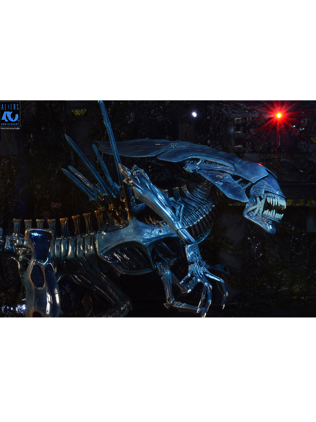 ALIENS 40TH ANNIVERSARY ALIEN QUEEN - ULTRA DELUXE BOXED FIGURE - Packaging
