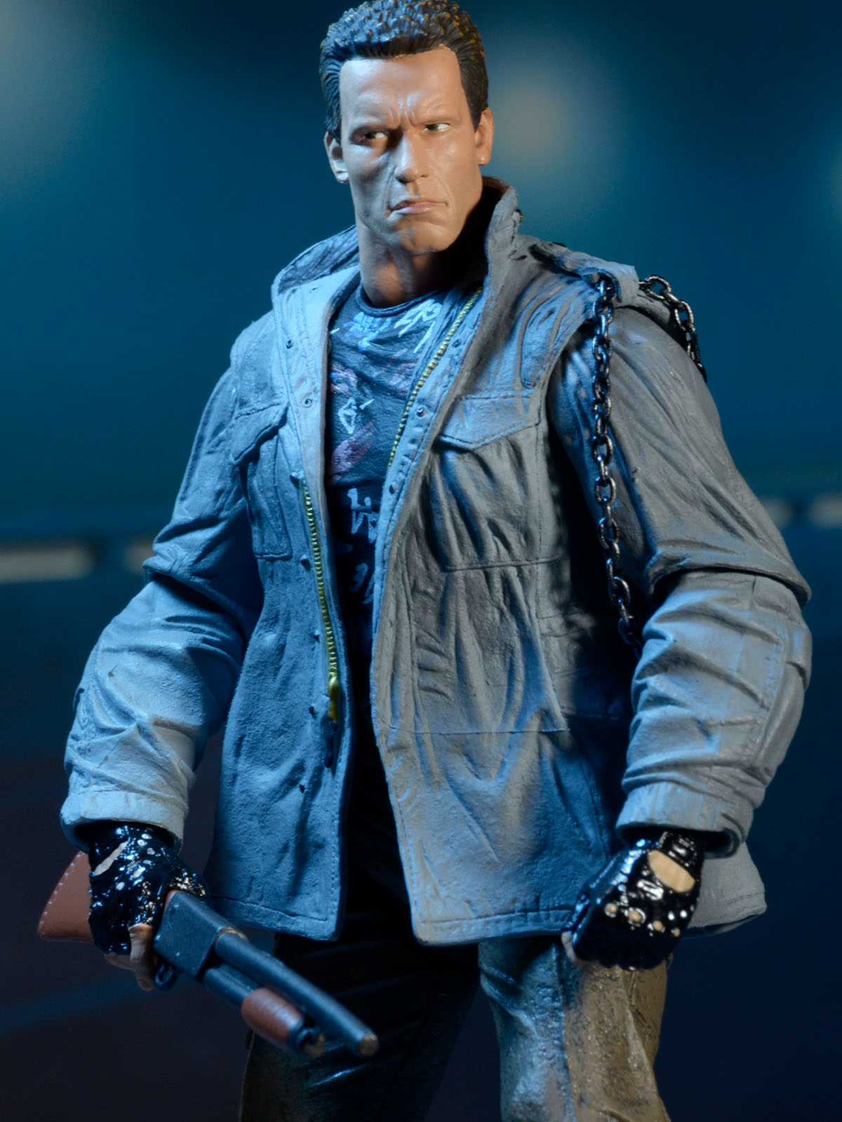 TERMINATOR ULTIMATE T-800 (TECH NOIR) 7" SCALE ACTION FIGURE - Back