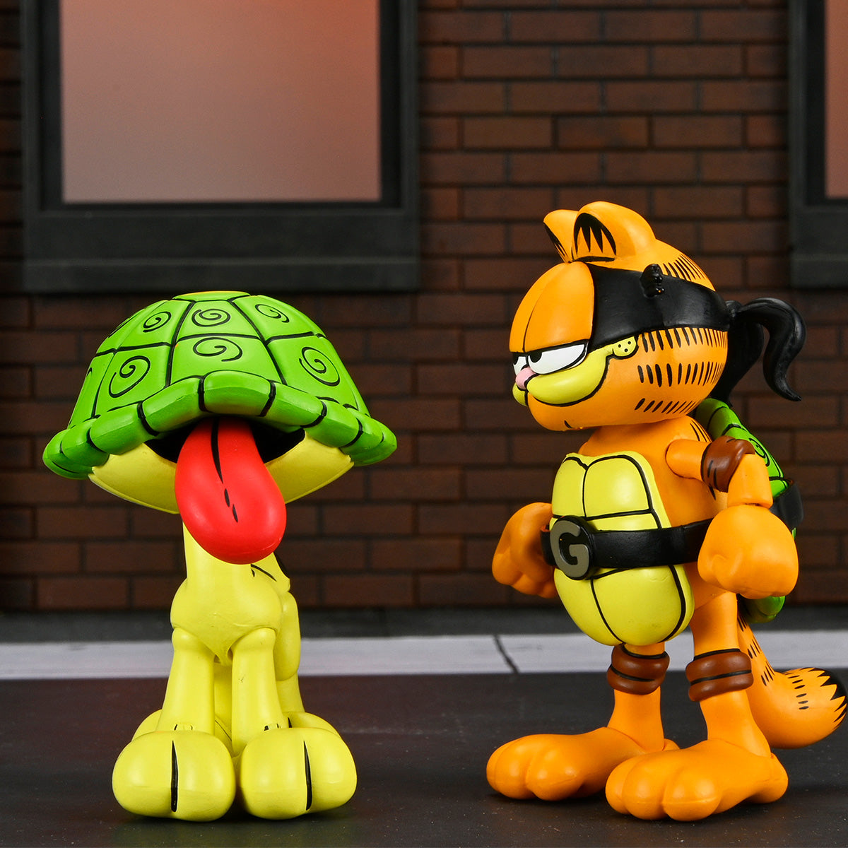TMNT (ARCHIE COMICS) X GARFIELD ULTIMATE GARFELLO &amp; ODIE - 7" SCALE ACTION FIGURES