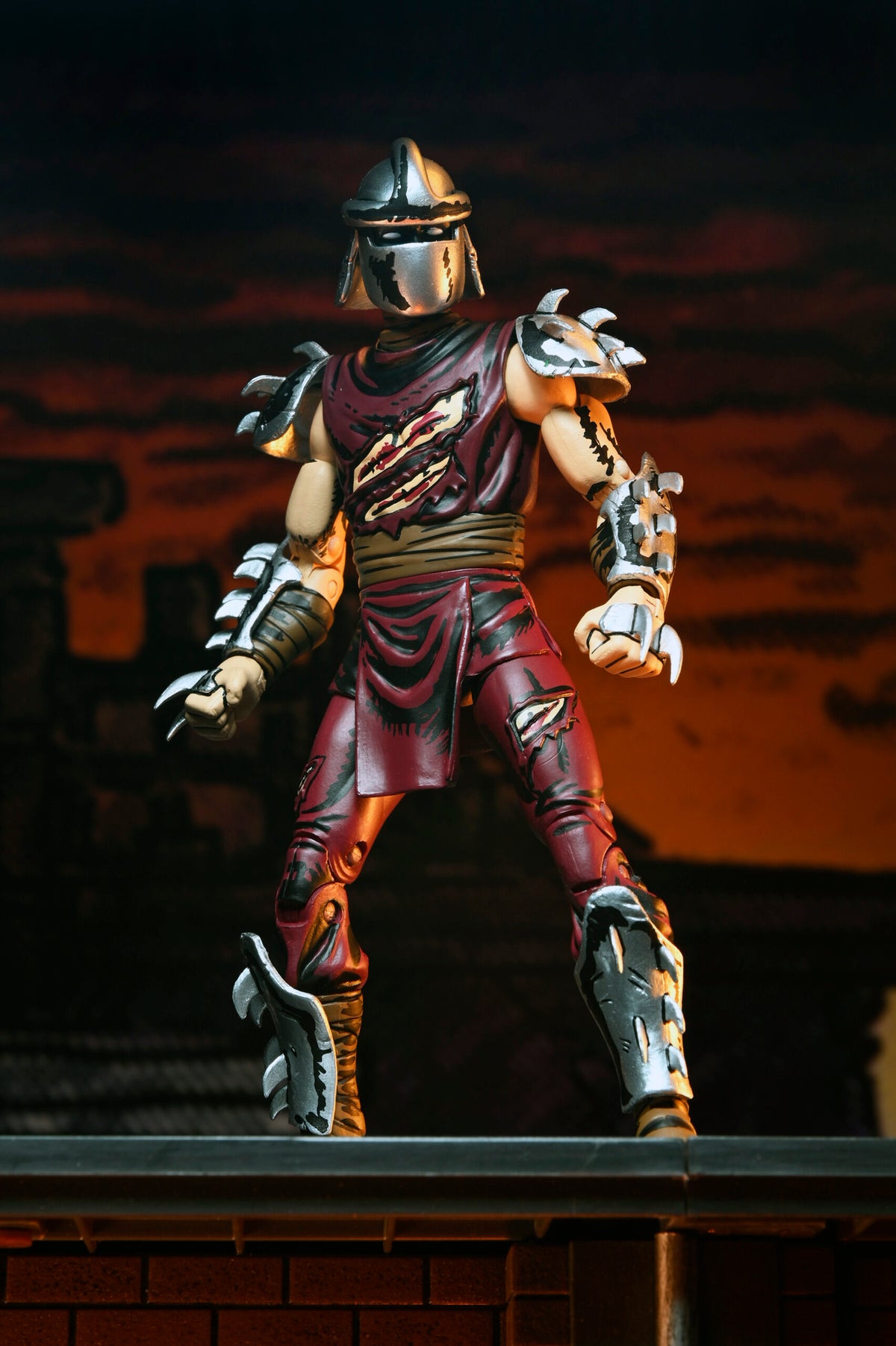 TMNT BATTLE DAMAGED SHREDDER (MIRAGE COMICS) - 7" SCALE ACTION FIGURE - Back
