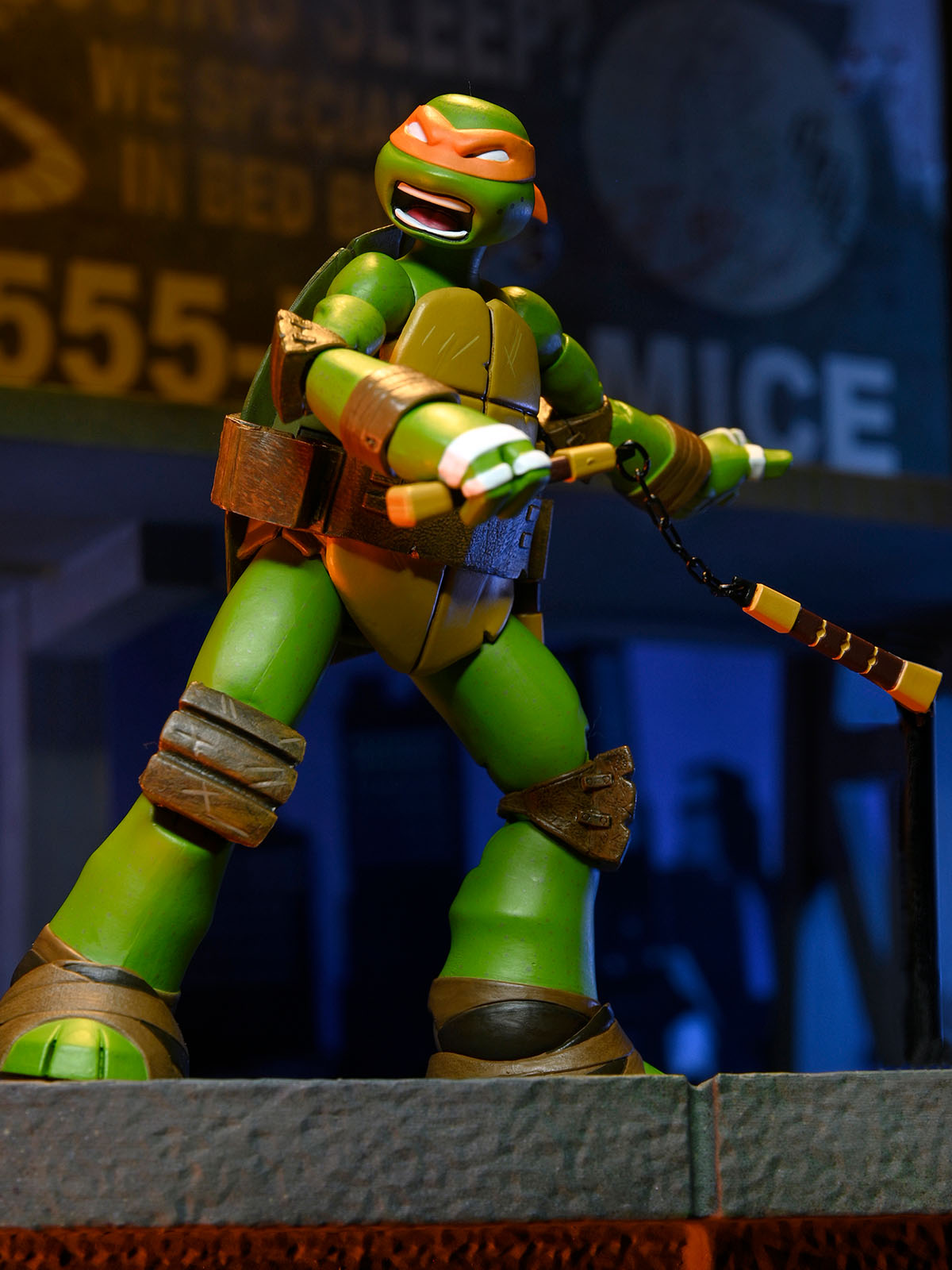 TMNT (2012 CARTOON) ULTIMATE MICHELANGELO 7" SCALE ACTION FIGURE - Side