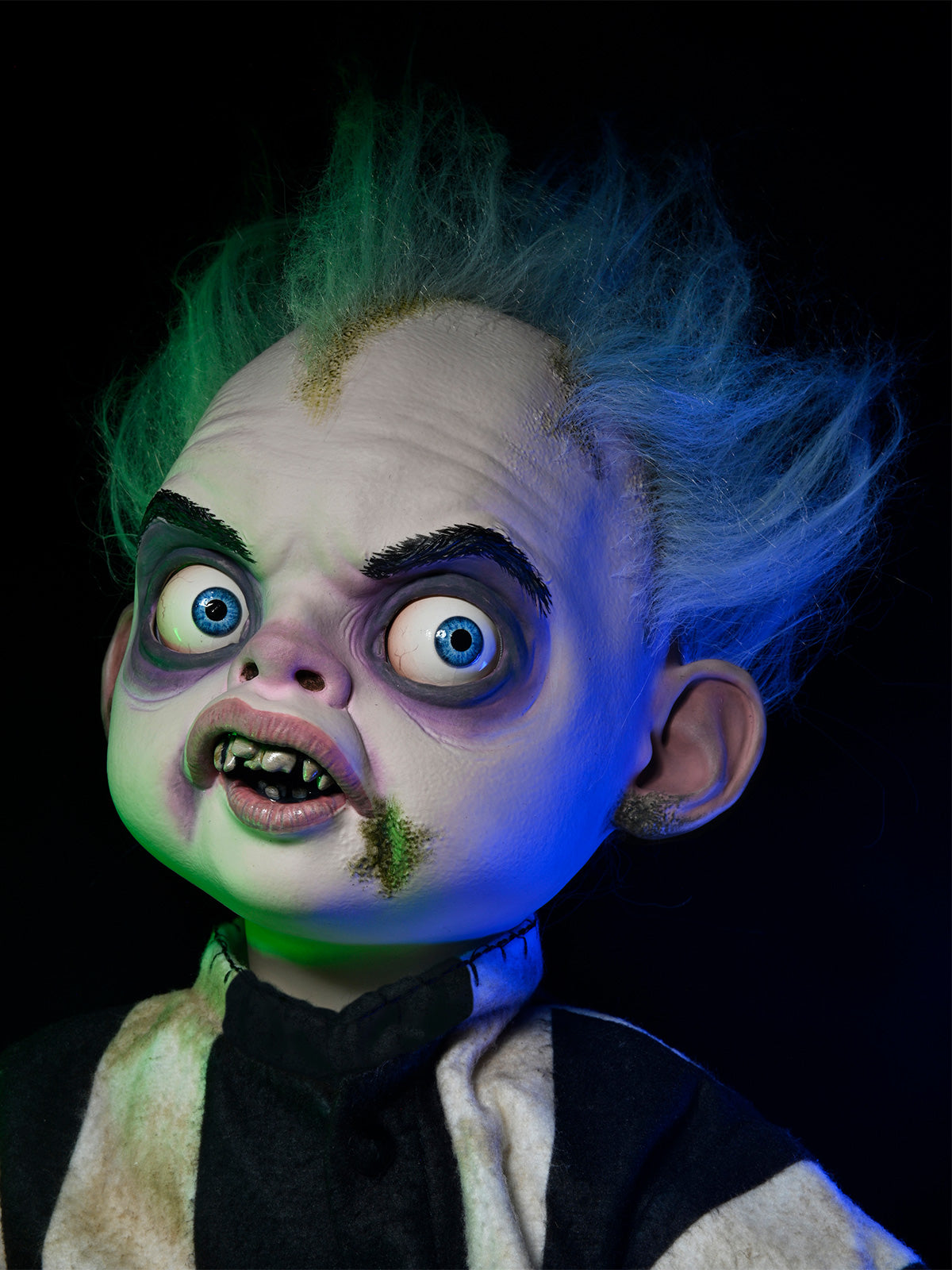 BEETLEJUICE BEETLEJUICE - BABY BEETLEJUICE 1:1 PROP REPLICA - Side