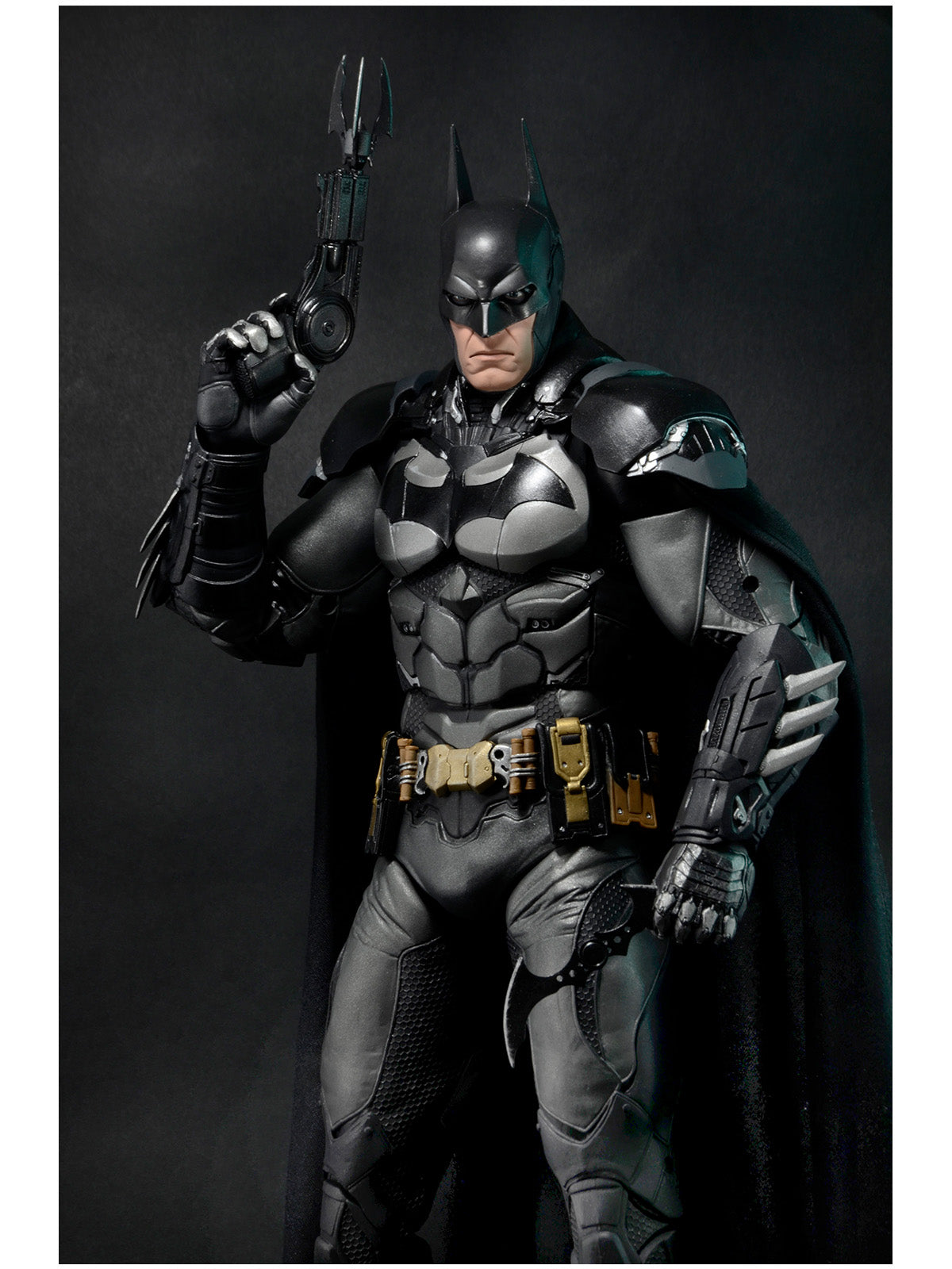 BATMAN ARKHAM KNIGHT BATMAN DC COMICS 1/4 SCALE ACTION FIGURE - Packaging