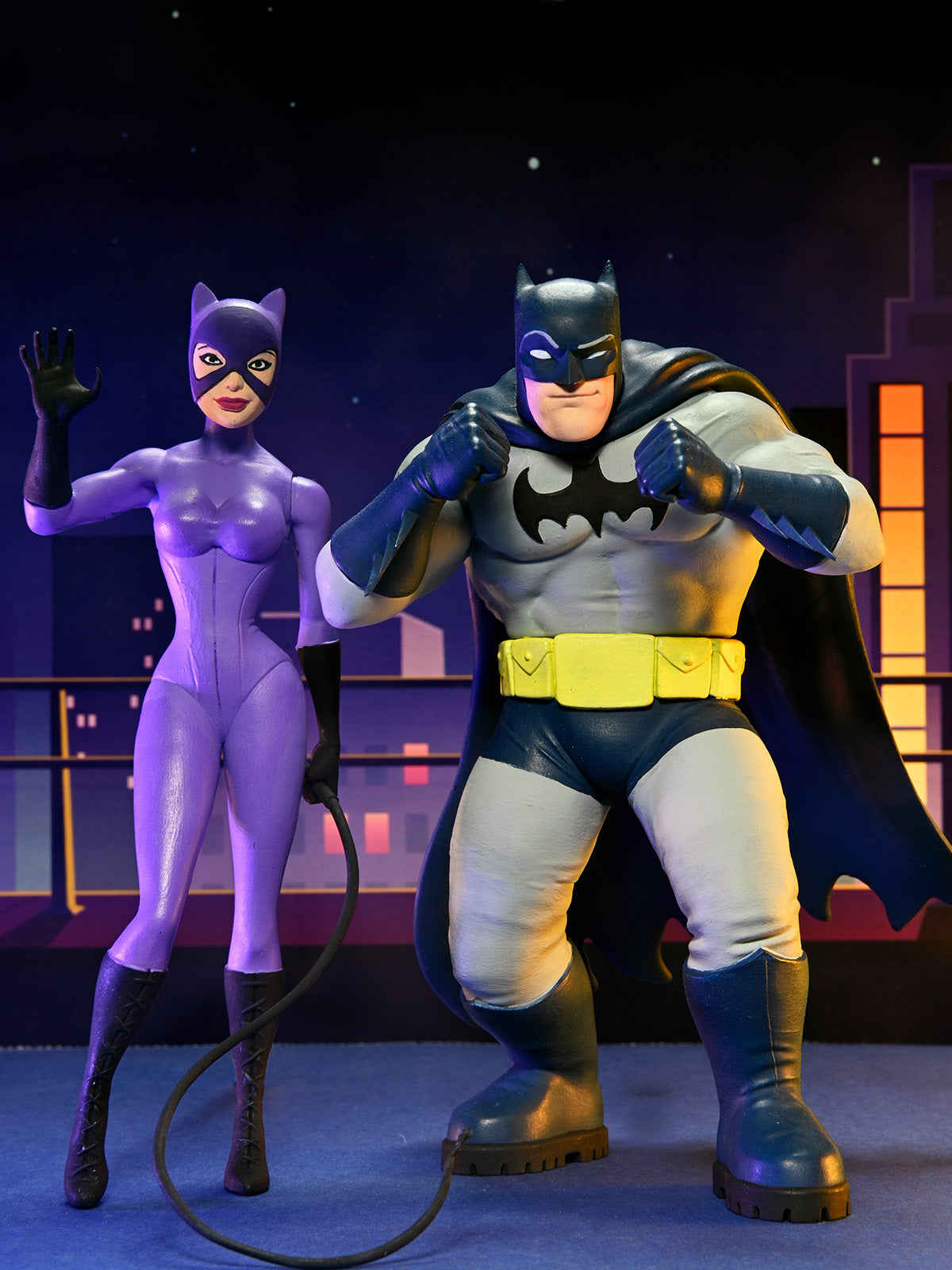DC COMICS (CLASSIC COMICS) TOONY CATWOMAN IN PURPLE SUIT - 6" SCALE ACTION FIGURE