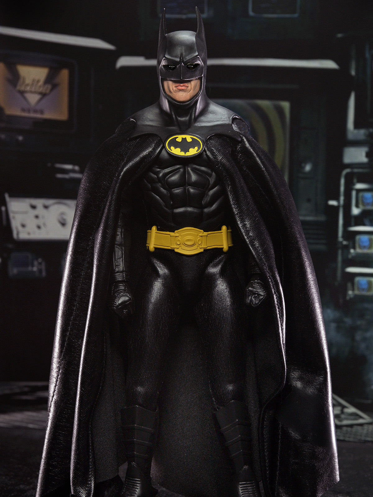 DC COMICS BATMAN (1989 FILM) - 8" SCALE CLOTHED ACTION FIGURE