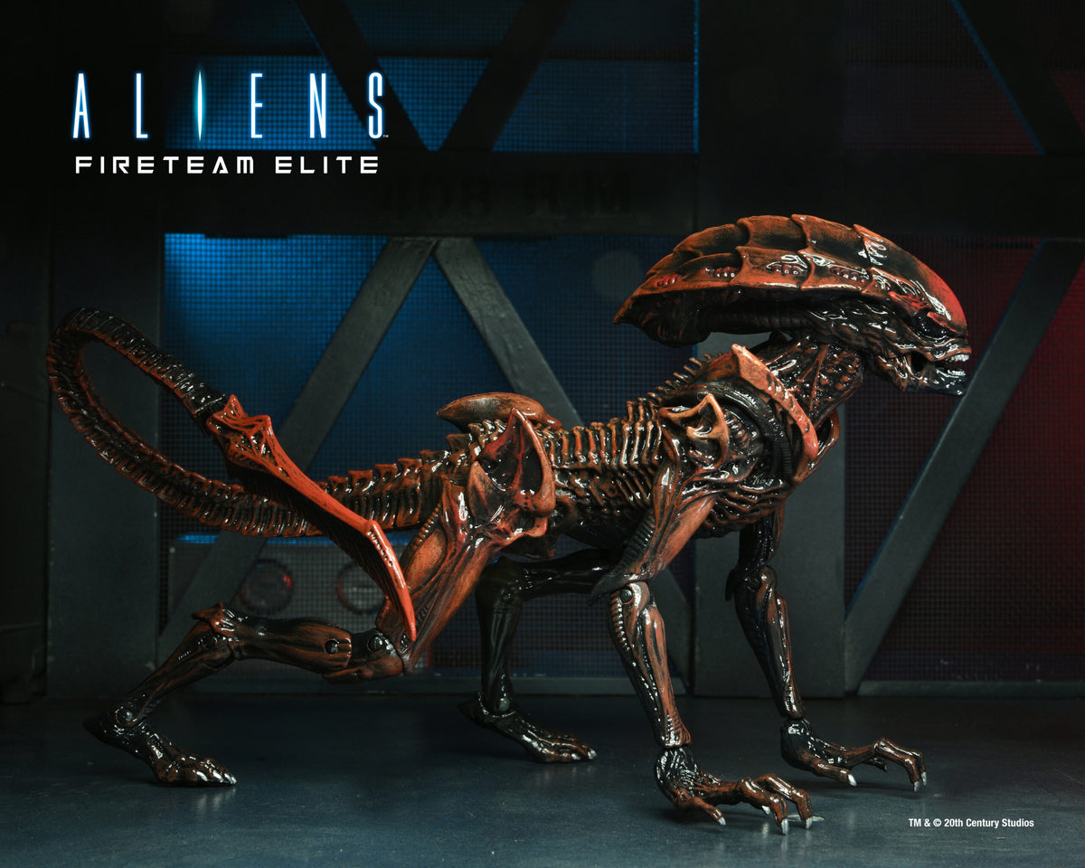 ALIENS FIRETEAM ELITE PROWLER 7" ACTION FIGURE - Side